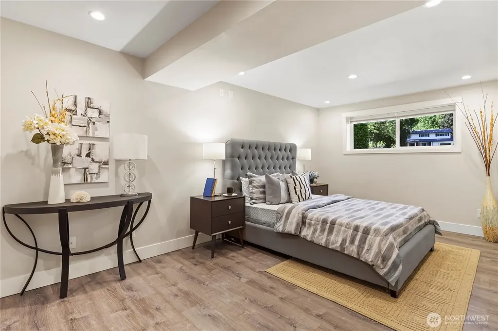 12100 105th Place NE Kirkland WA 98034