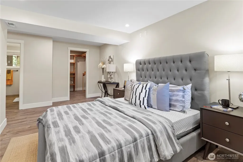12100 105th Place NE Kirkland WA 98034