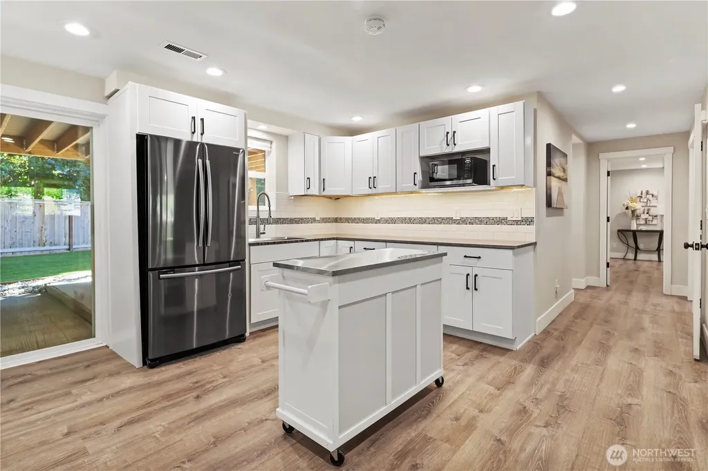 12100 105th Place NE Kirkland WA 98034