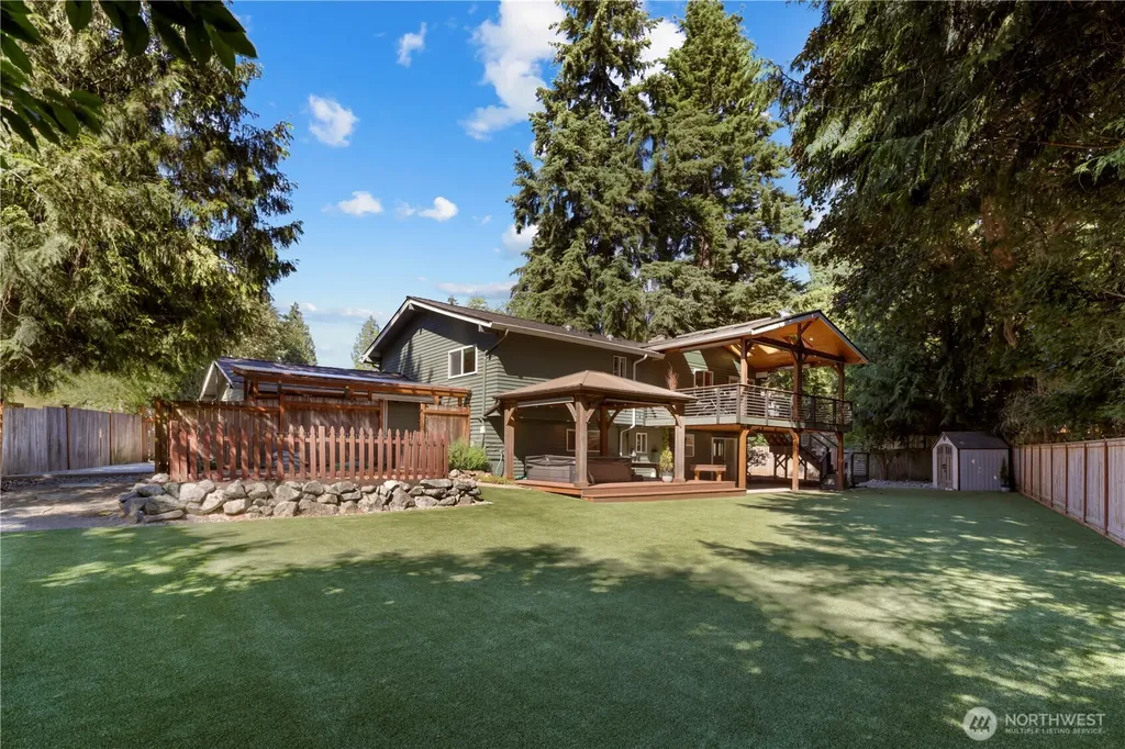 12100 105th Place NE Kirkland WA 98034