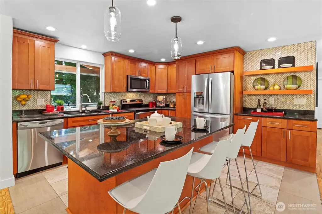 12100 105th Place NE Kirkland WA 98034