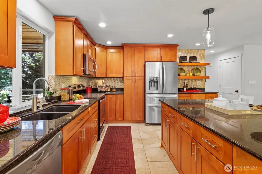 12100 105th Place NE Kirkland WA 98034