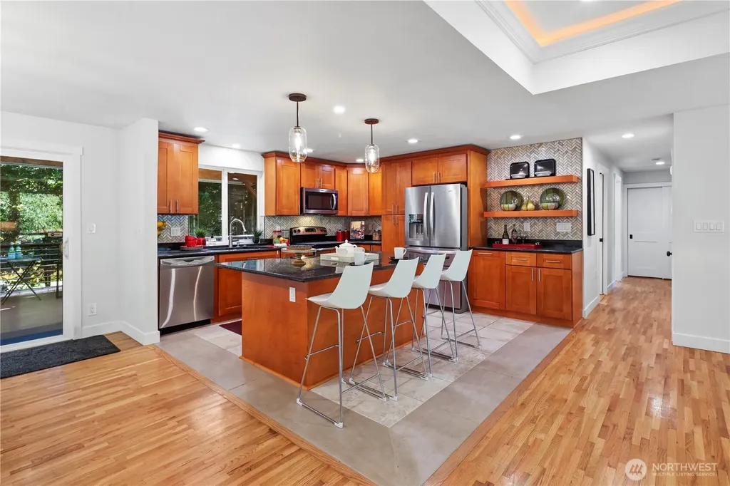12100 105th Place NE Kirkland WA 98034