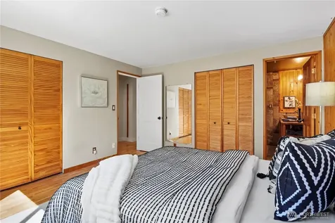 12100 105th Place NE Kirkland WA 98034