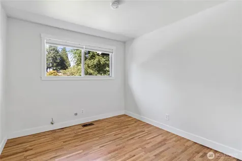 12100 105th Place NE Kirkland WA 98034