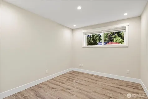 12100 105th Place NE Kirkland WA 98034