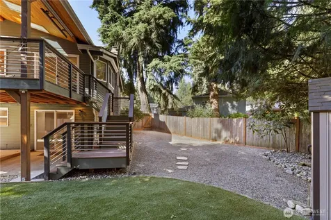 12100 105th Place NE Kirkland WA 98034