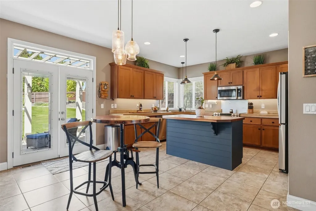 99206 E Ridgeview Drive Kennewick WA 99338
