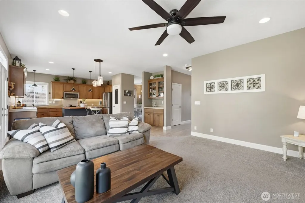 99206 E Ridgeview Drive Kennewick WA 99338