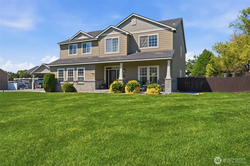 99206 E Ridgeview Drive Kennewick WA 99338