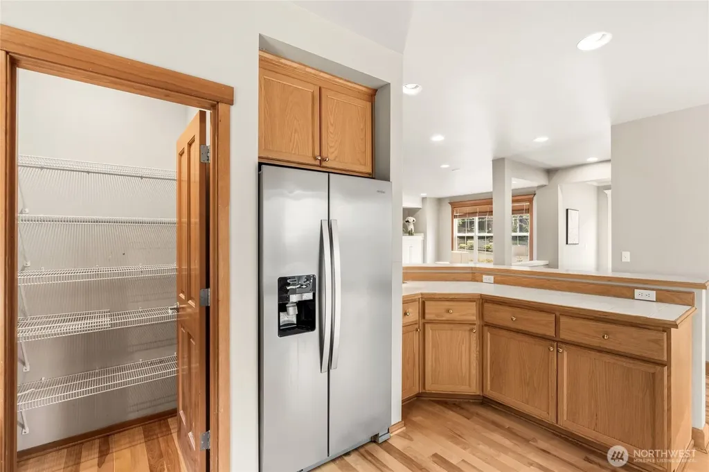 17123 Parkside Way SE Renton WA 98058