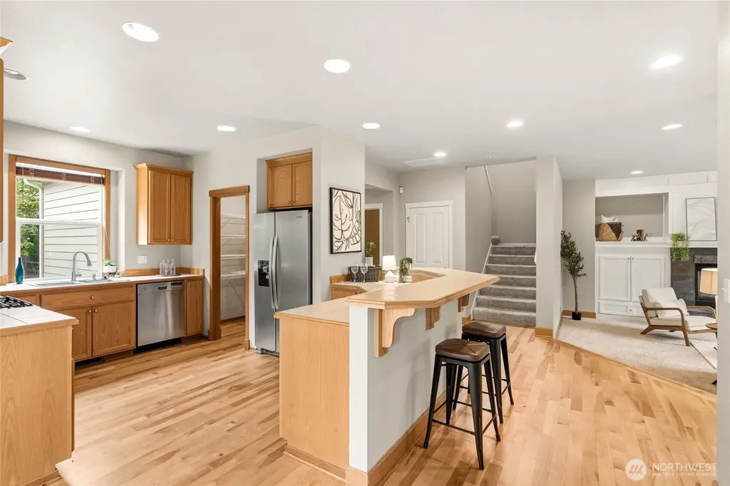 17123 Parkside Way SE Renton WA 98058