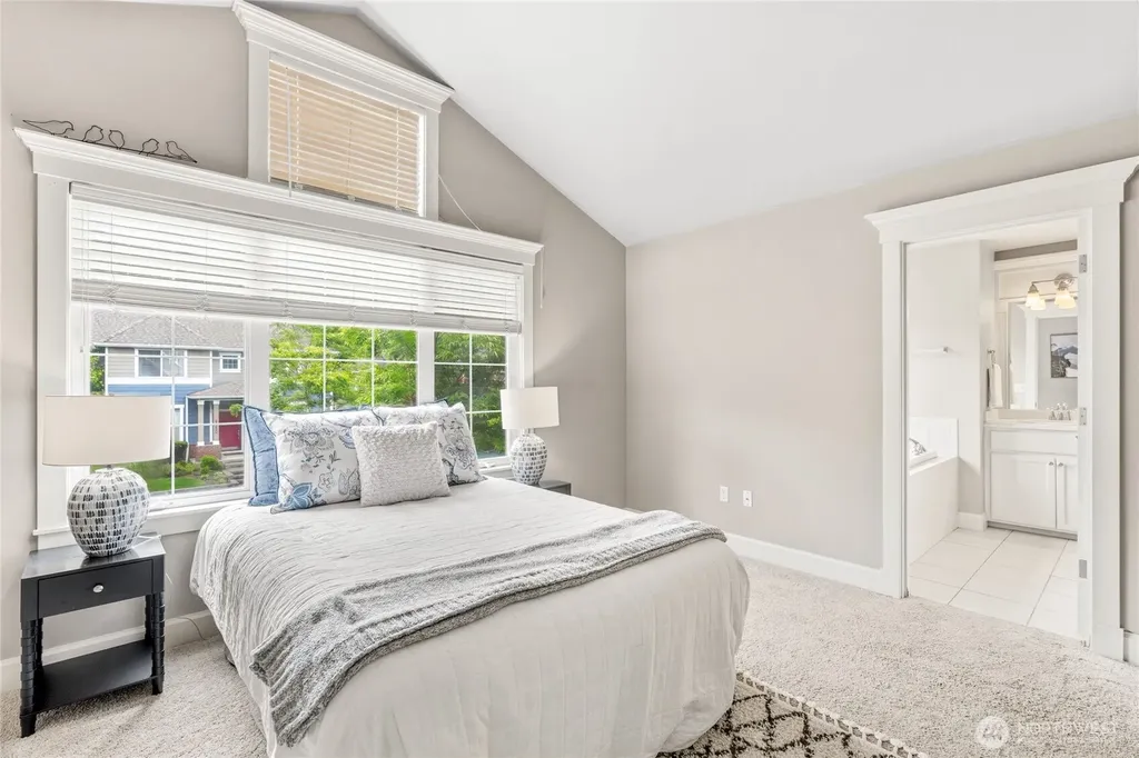 17123 Parkside Way SE Renton WA 98058