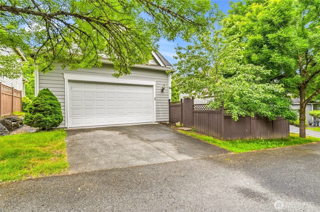 17123 Parkside Way SE Renton WA 98058