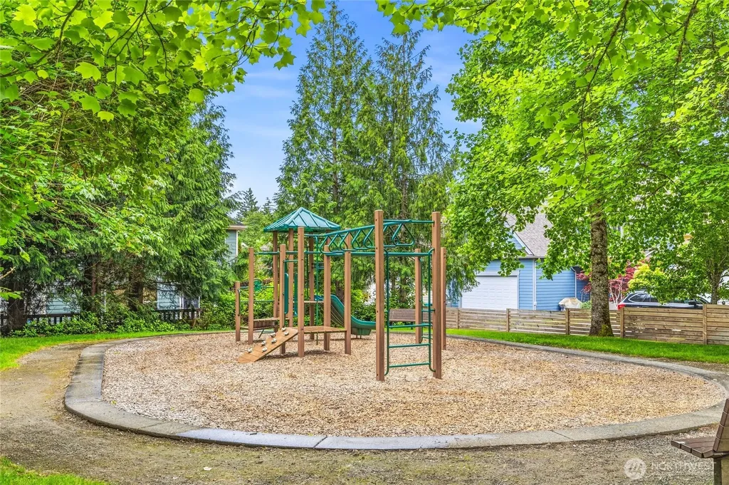 17123 Parkside Way SE Renton WA 98058