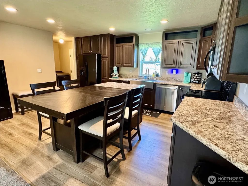 20 W Freedom Lane Shelton WA 98584