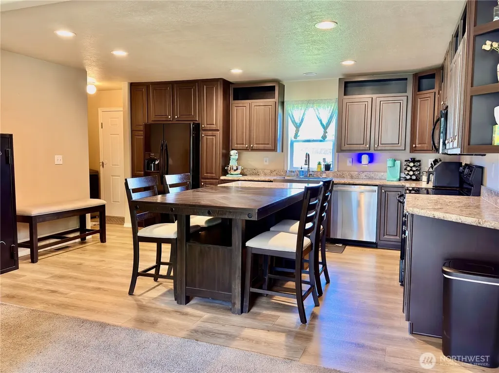 20 W Freedom Lane Shelton WA 98584