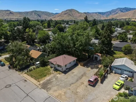 1012 Yale Avenue Wenatchee WA 98801