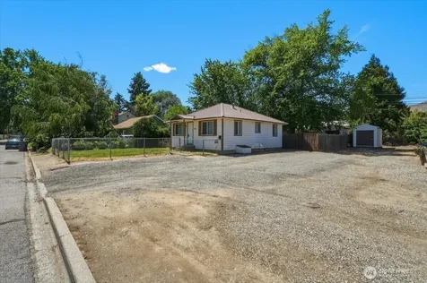 1012 Yale Avenue Wenatchee WA 98801