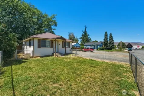 1012 Yale Avenue Wenatchee WA 98801