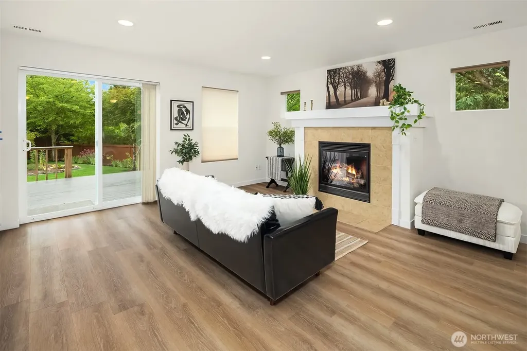 650 NW Nesvik Way Poulsbo WA 98370
