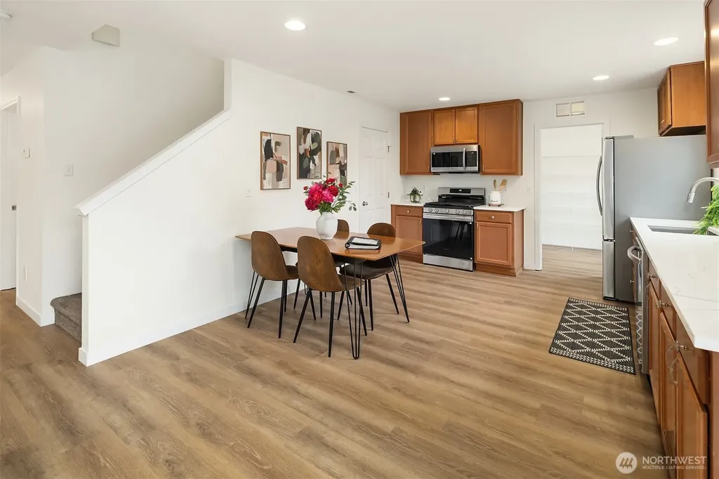 650 NW Nesvik Way Poulsbo WA 98370
