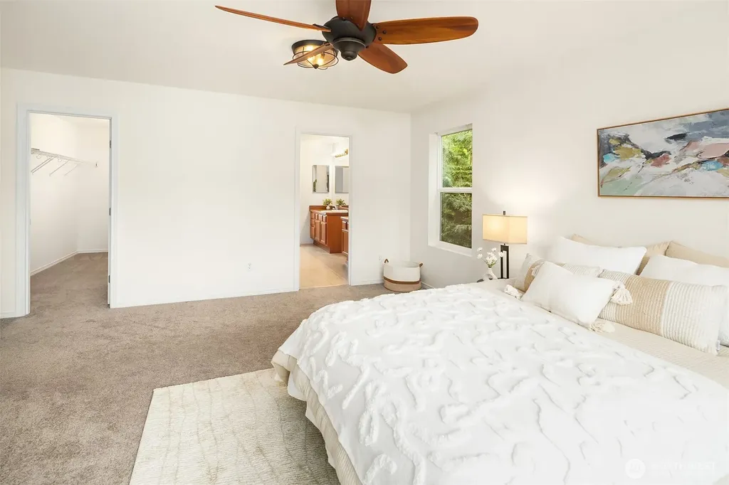 650 NW Nesvik Way Poulsbo WA 98370