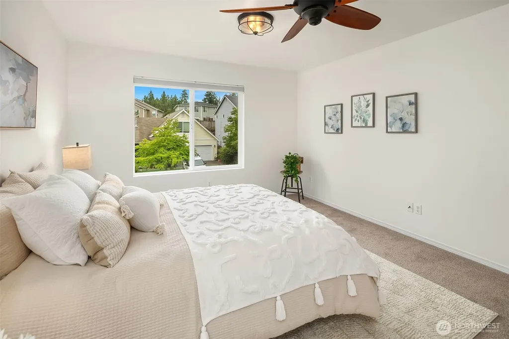 650 NW Nesvik Way Poulsbo WA 98370
