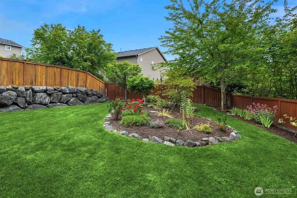 650 NW Nesvik Way Poulsbo WA 98370