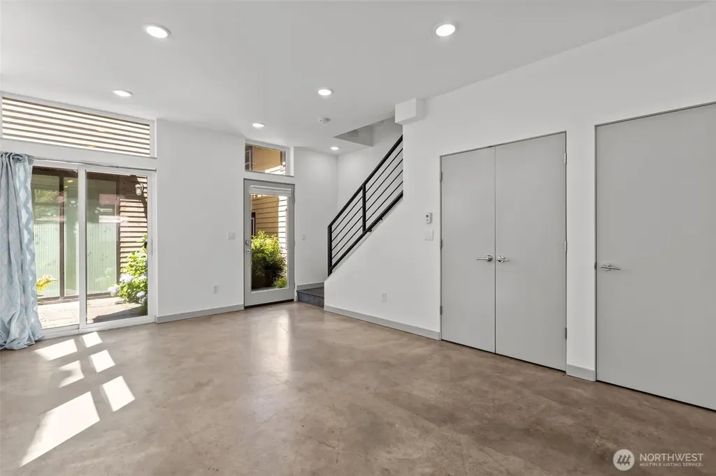 6612 Corson Avenue S Seattle WA 98108