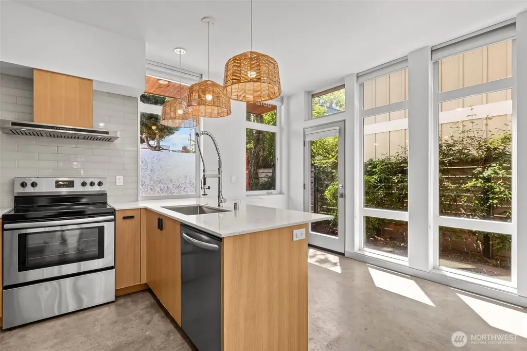 6612 Corson Avenue S Seattle WA 98108