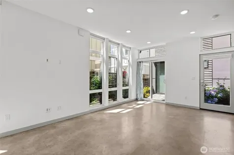 6612 Corson Avenue S Seattle WA 98108