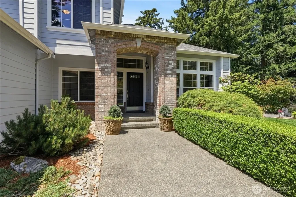 16511 38th Street E Lake Tapps WA 98391