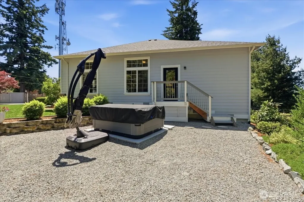16511 38th Street E Lake Tapps WA 98391