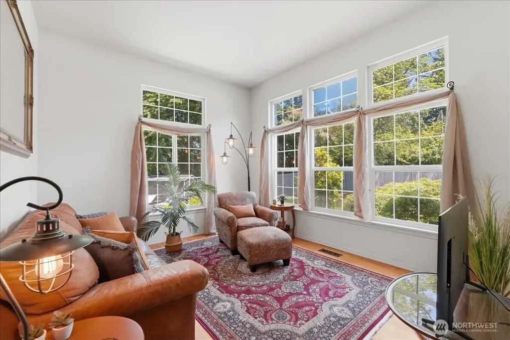 16511 38th Street E Lake Tapps WA 98391
