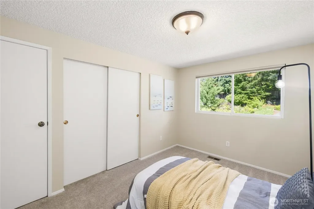 27745 166th Avenue SE Covington WA 98042