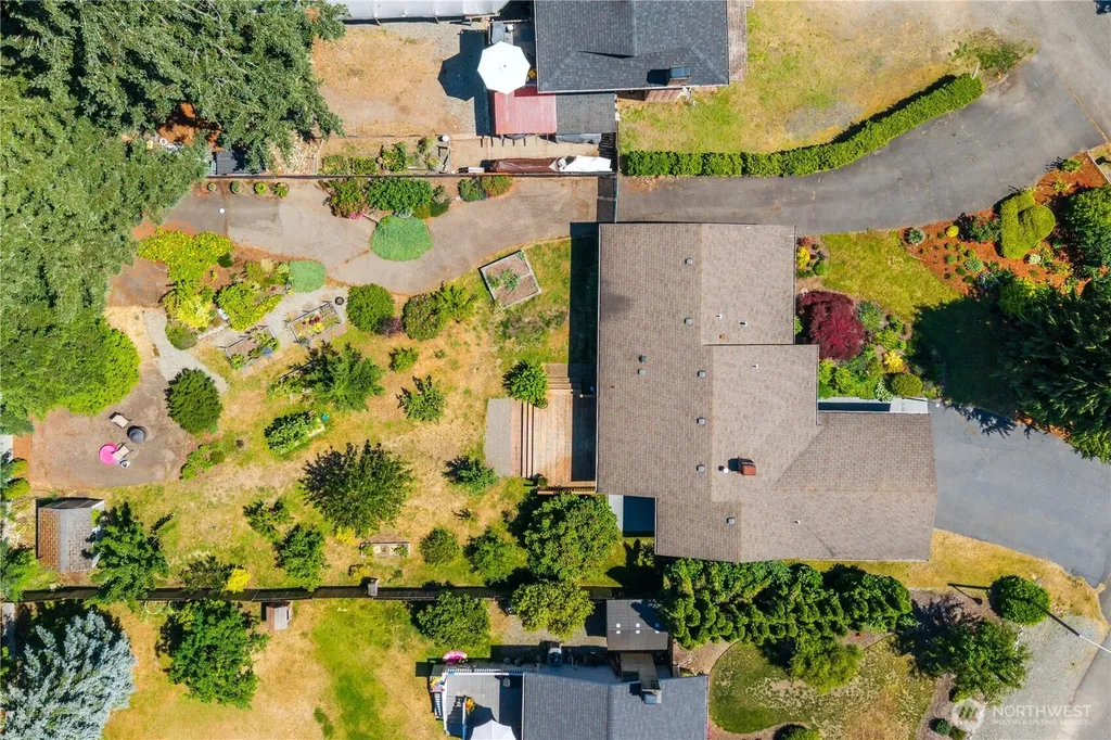 27745 166th Avenue SE Covington WA 98042
