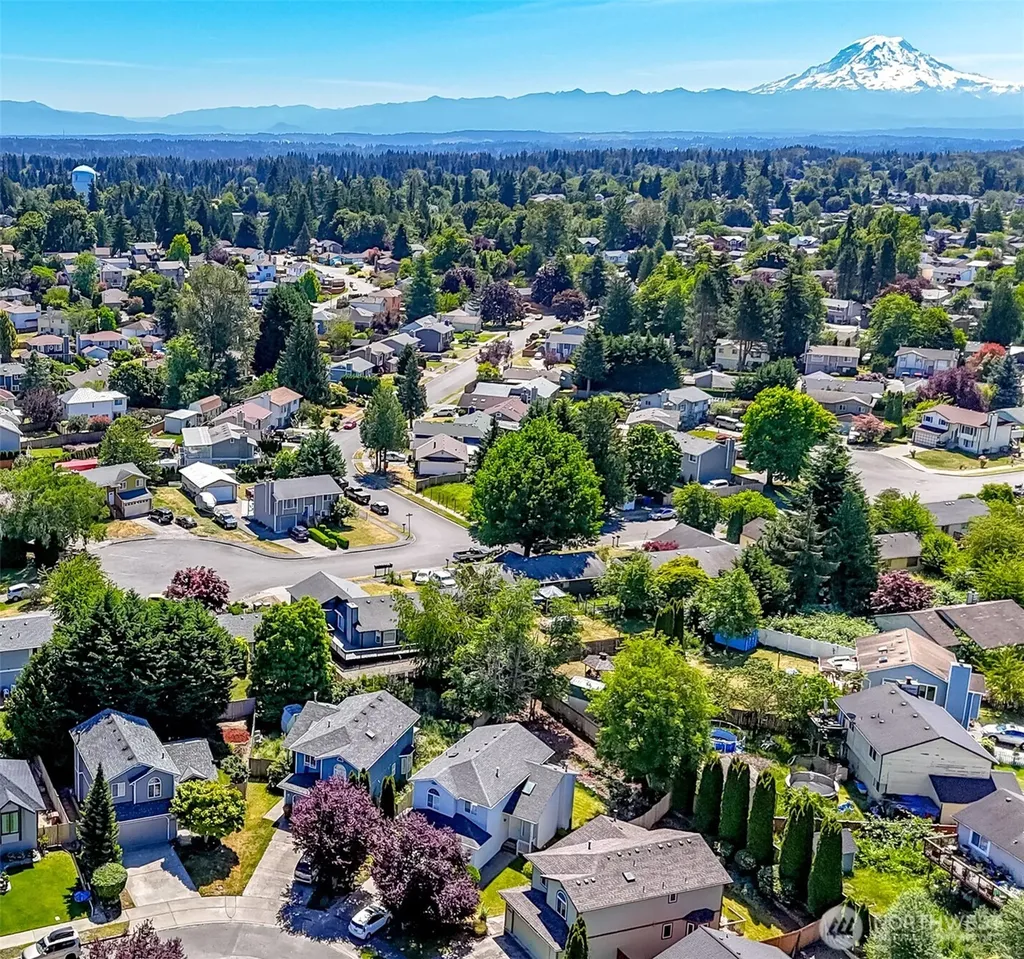 3817 52nd Avenue NE Tacoma WA 98422