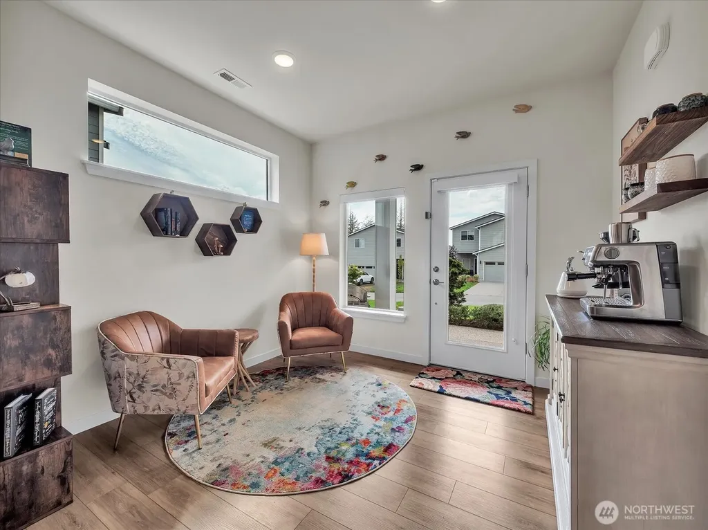 5044 87th Avenue NE Marysville WA 98270