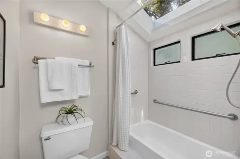 5927 135th Place SE Bellevue WA 98006