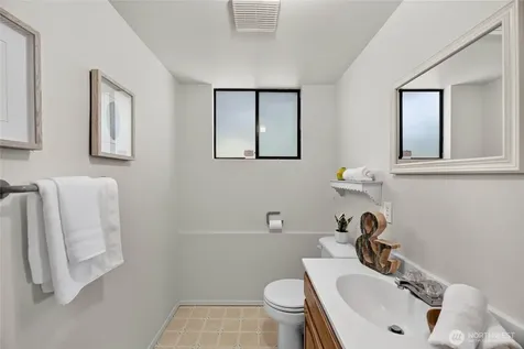 5927 135th Place SE Bellevue WA 98006