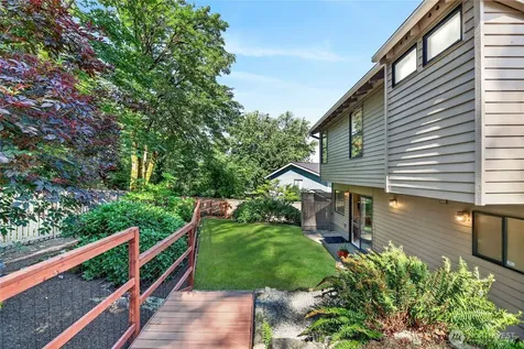 5927 135th Place SE Bellevue WA 98006