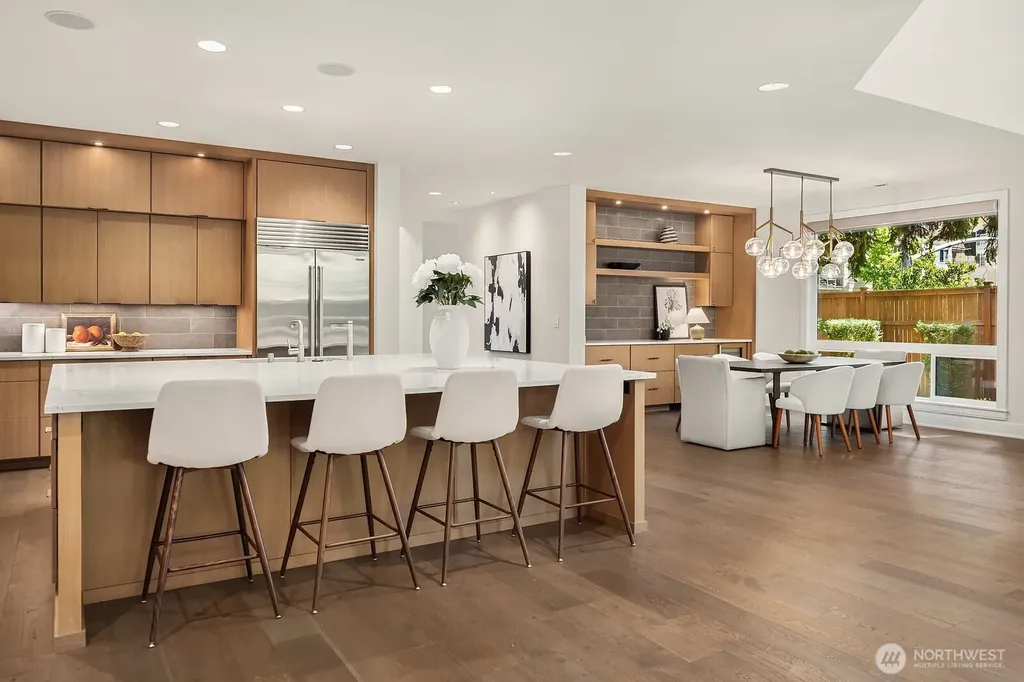 10856 NE 12th Street Bellevue WA 98004