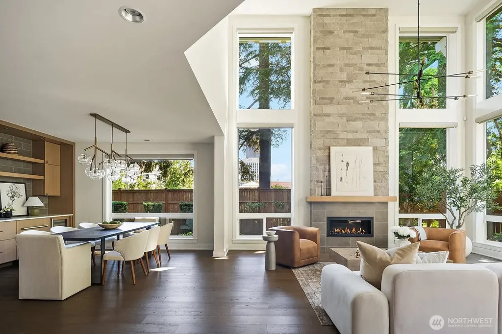 10856 NE 12th Street Bellevue WA 98004