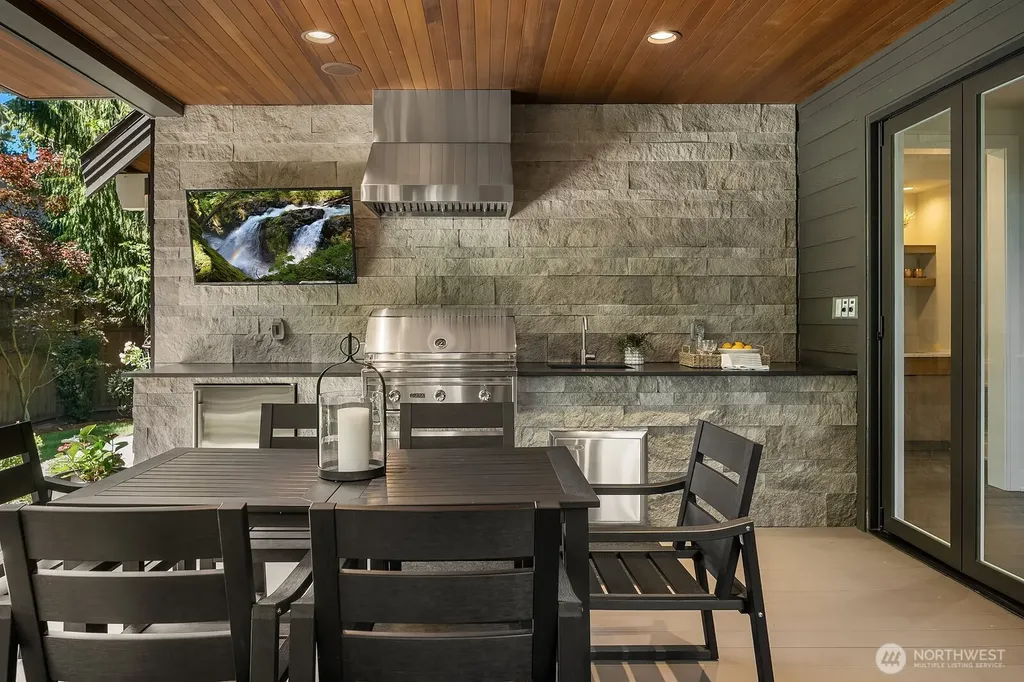 10856 NE 12th Street Bellevue WA 98004