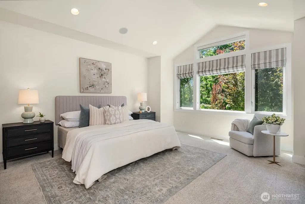 10856 NE 12th Street Bellevue WA 98004