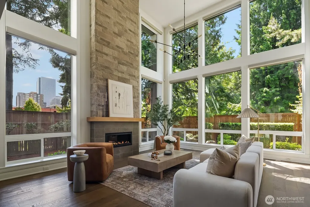 10856 NE 12th Street Bellevue WA 98004