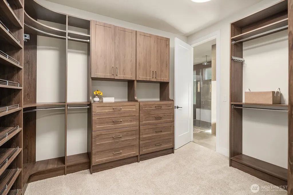 10856 NE 12th Street Bellevue WA 98004