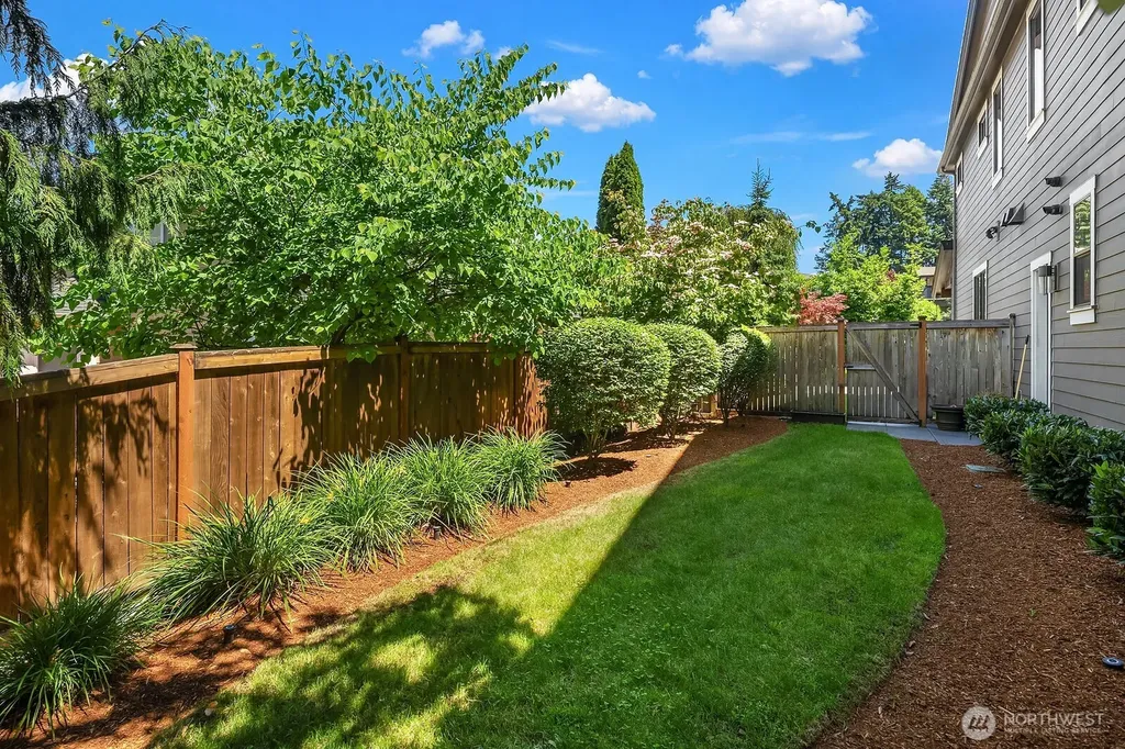 10856 NE 12th Street Bellevue WA 98004