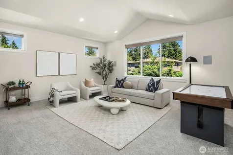 10856 NE 12th Street Bellevue WA 98004